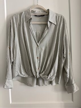 Zara Women’s Striped Tie-Front/gathered Button Shirt - Sage/White Size Medium